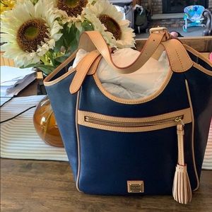 Dooney & Bourke purse